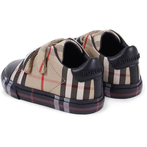 burberry baby shoes